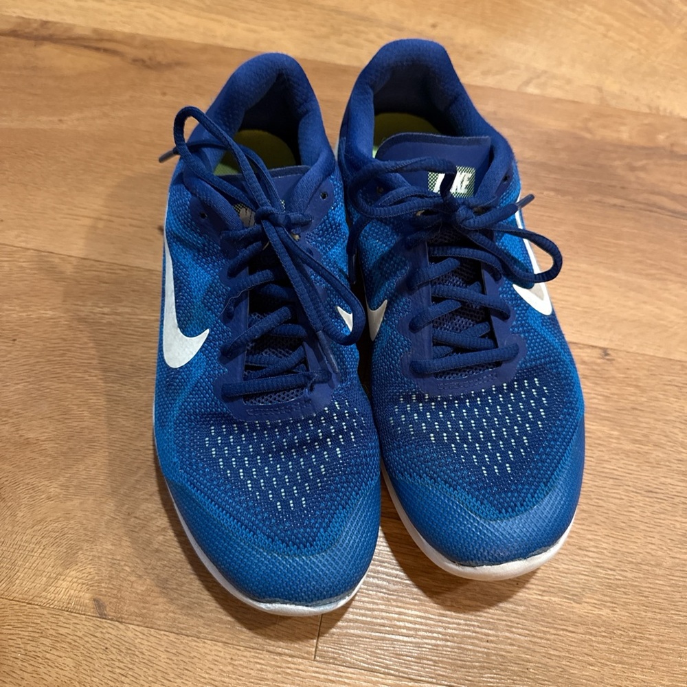Youth Size 7 Nike Free Run Royal Blue / Navy Tennis Shoes Sneakers GUC